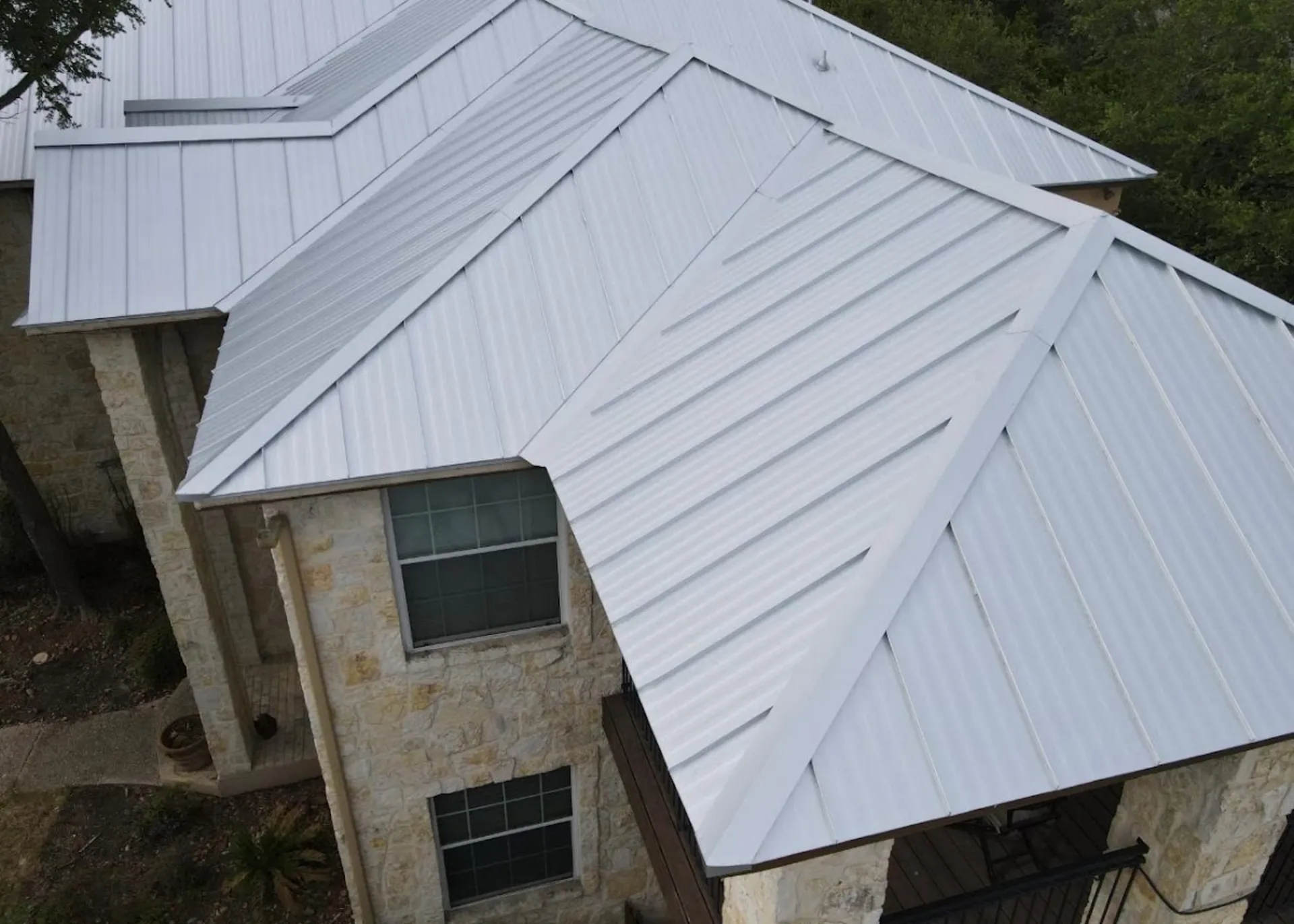 Metal Roofing services in Louisburg, KS